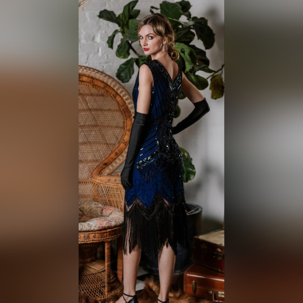 1920s Beautiful Black and Blue Retro Stage flapper dress